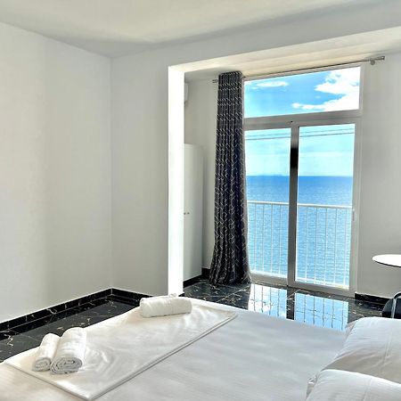 Redi'S Seaview Apartments Saranda Kültér fotó
