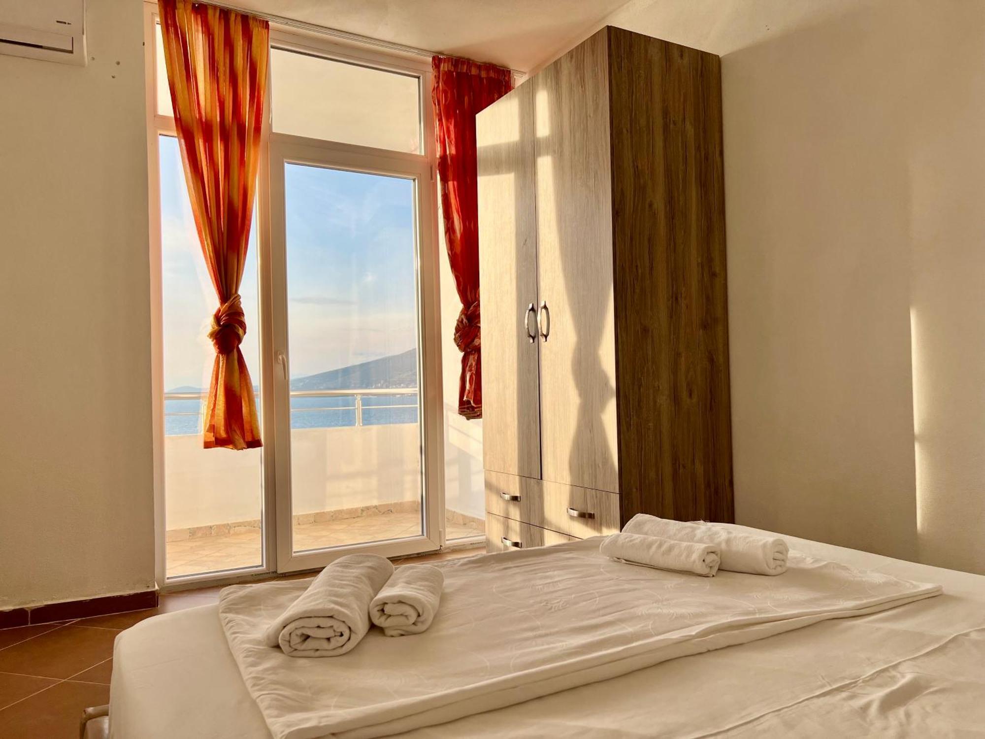 Redi'S Seaview Apartments Saranda Kültér fotó