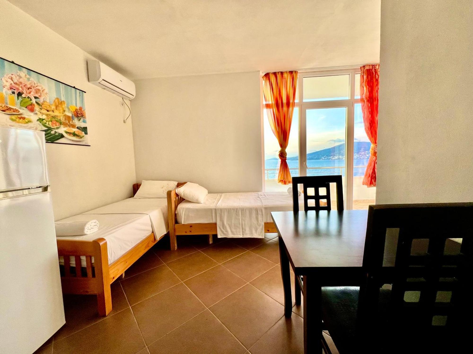 Redi'S Seaview Apartments Saranda Kültér fotó