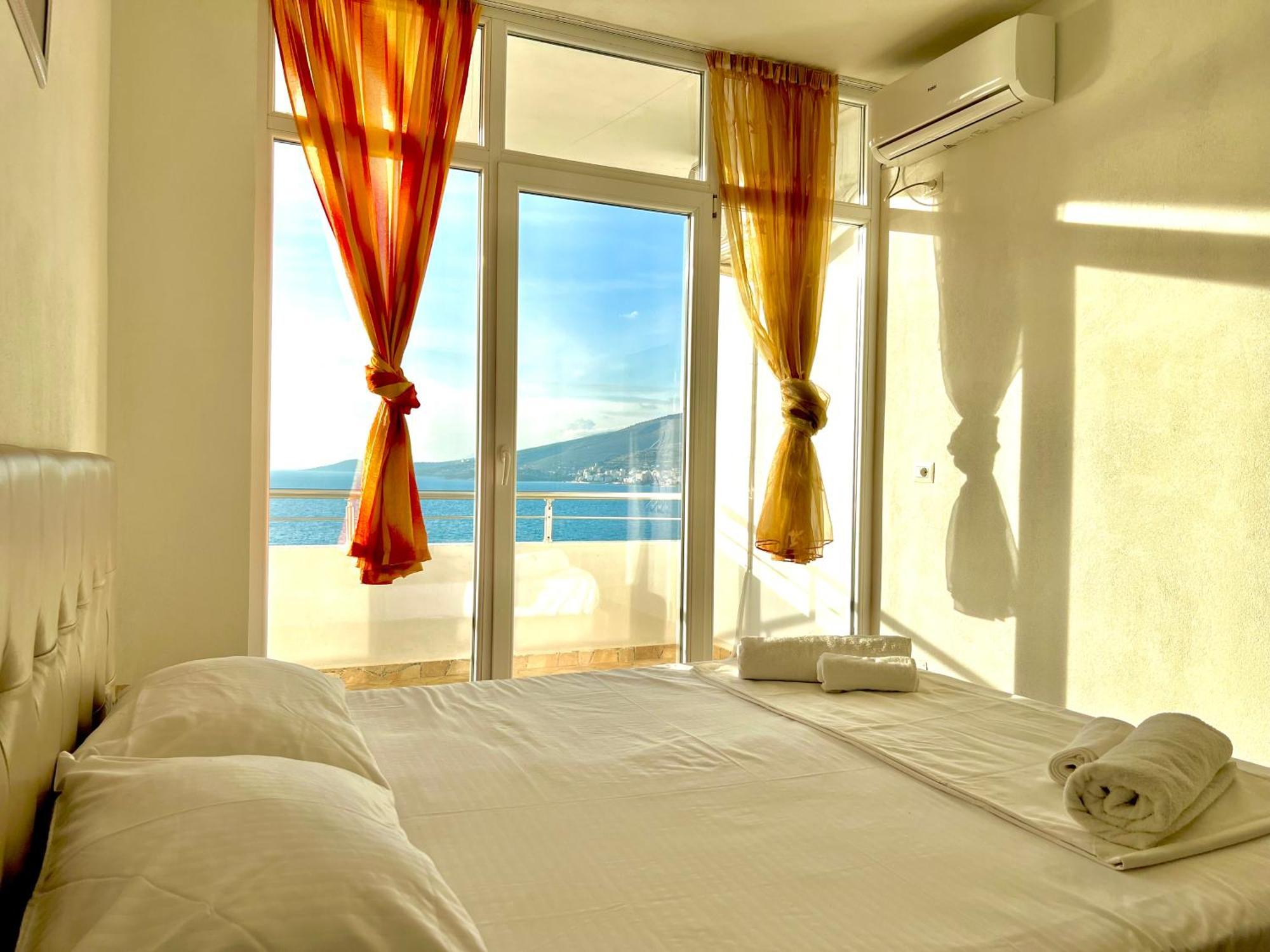 Redi'S Seaview Apartments Saranda Kültér fotó