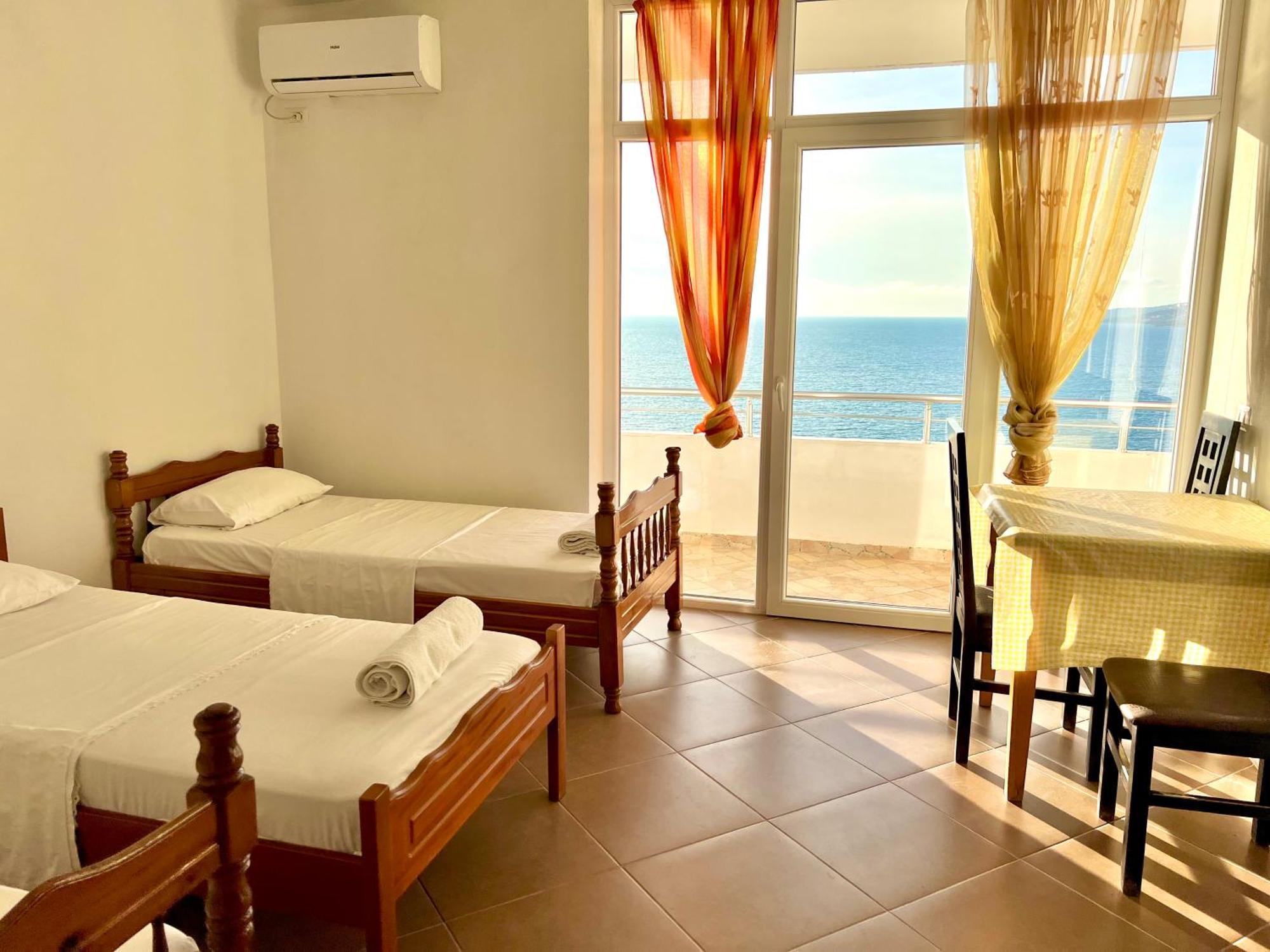 Redi'S Seaview Apartments Saranda Kültér fotó