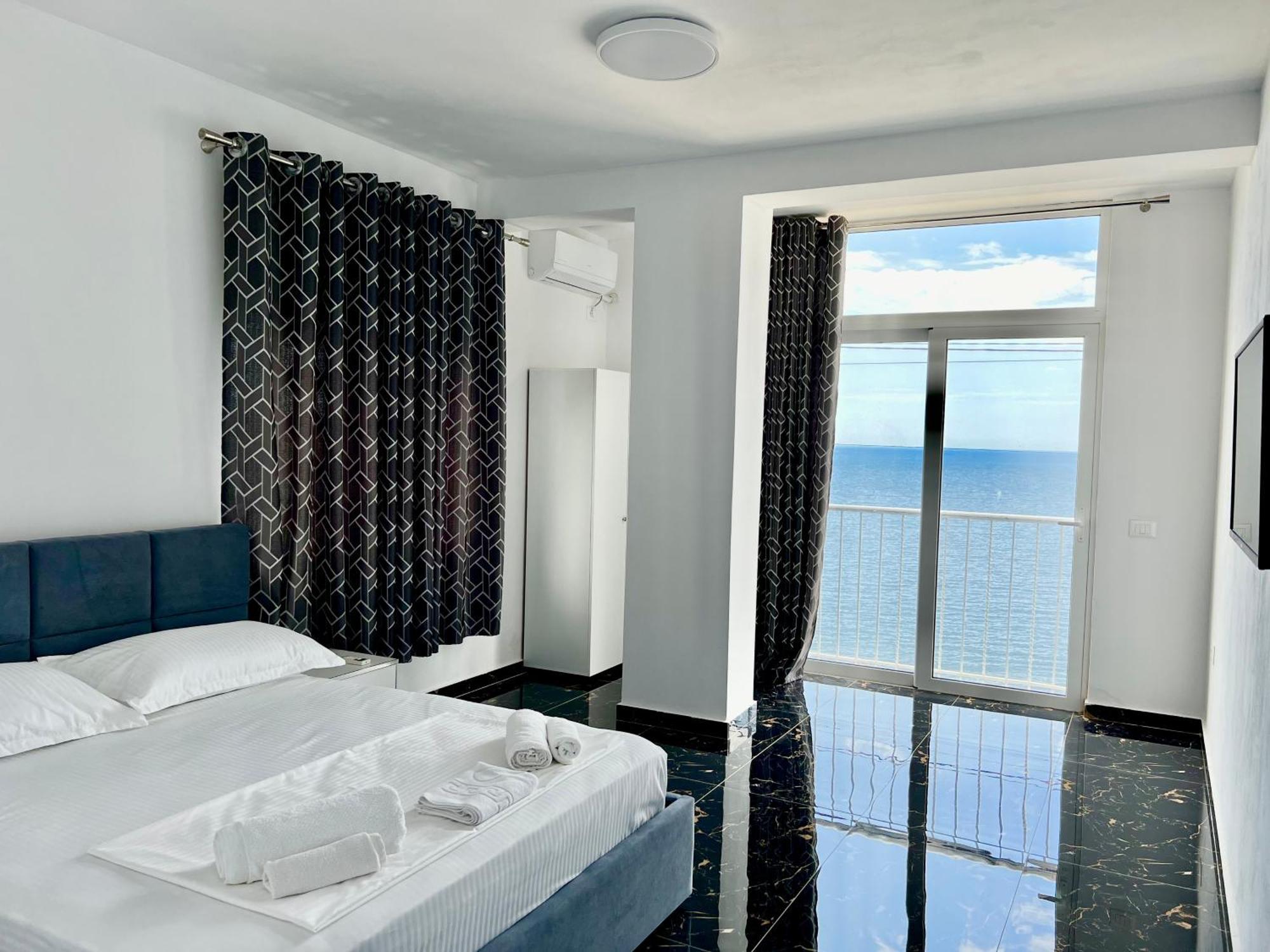 Redi'S Seaview Apartments Saranda Kültér fotó
