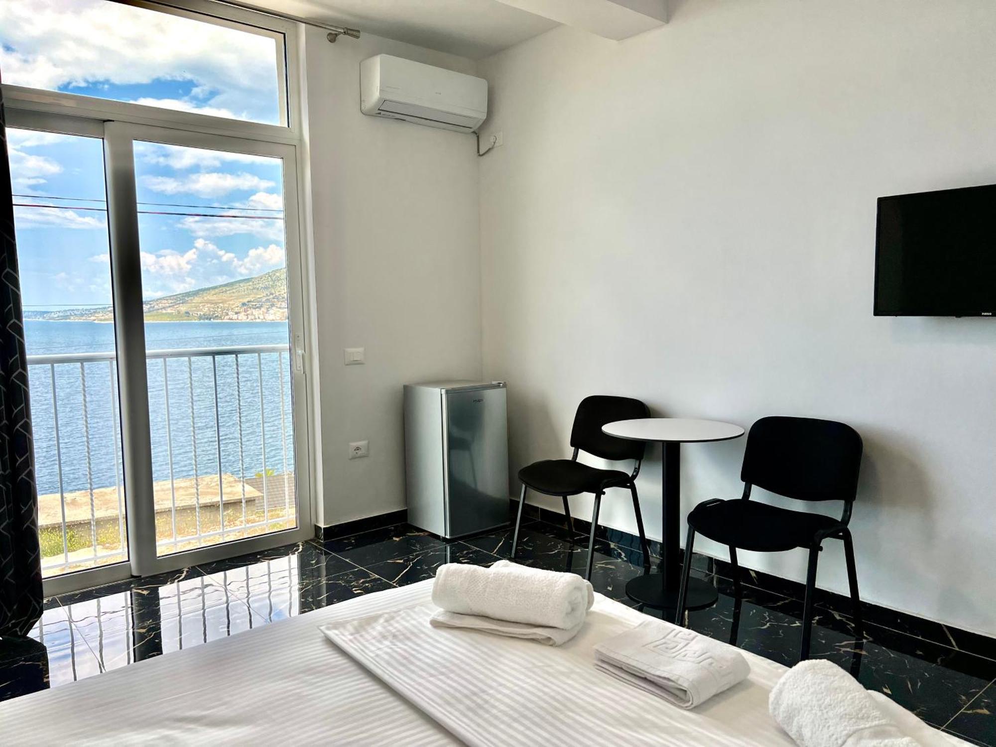 Redi'S Seaview Apartments Saranda Kültér fotó