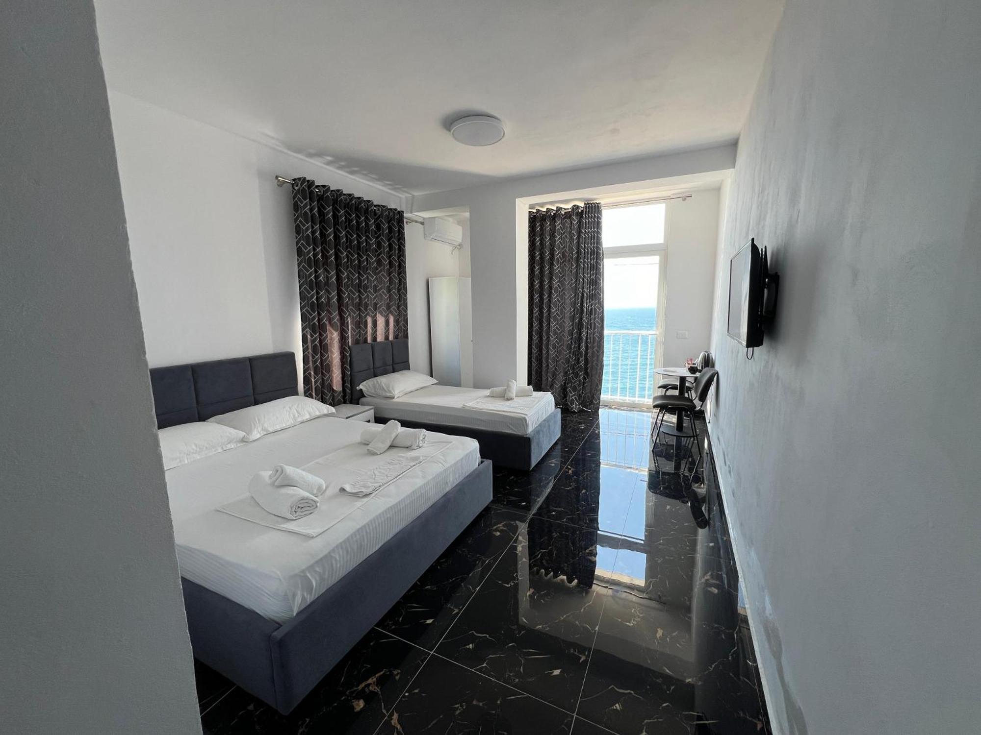 Redi'S Seaview Apartments Saranda Kültér fotó